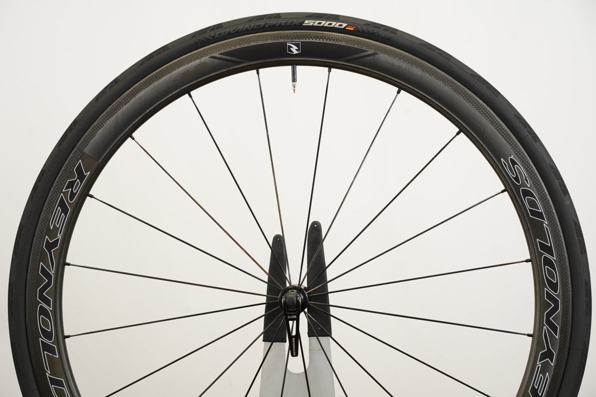 Reynolds Assault SLG Carbon Tubeless Clincher Rim Brake Wheelset 11 Speed