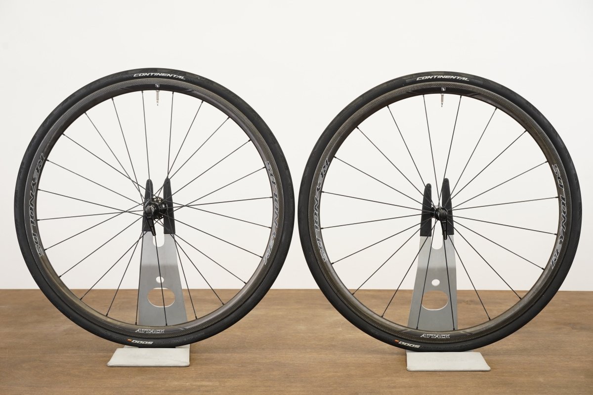Reynolds Attack Carbon Clincher Rim Brake Wheelset Shimano/SRAM 11 Speed