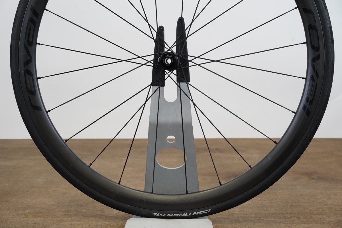 Roval Alpinist CL Carbon Tubeless Disc Brake Wheelset Shimano/SRAM 11 Speed