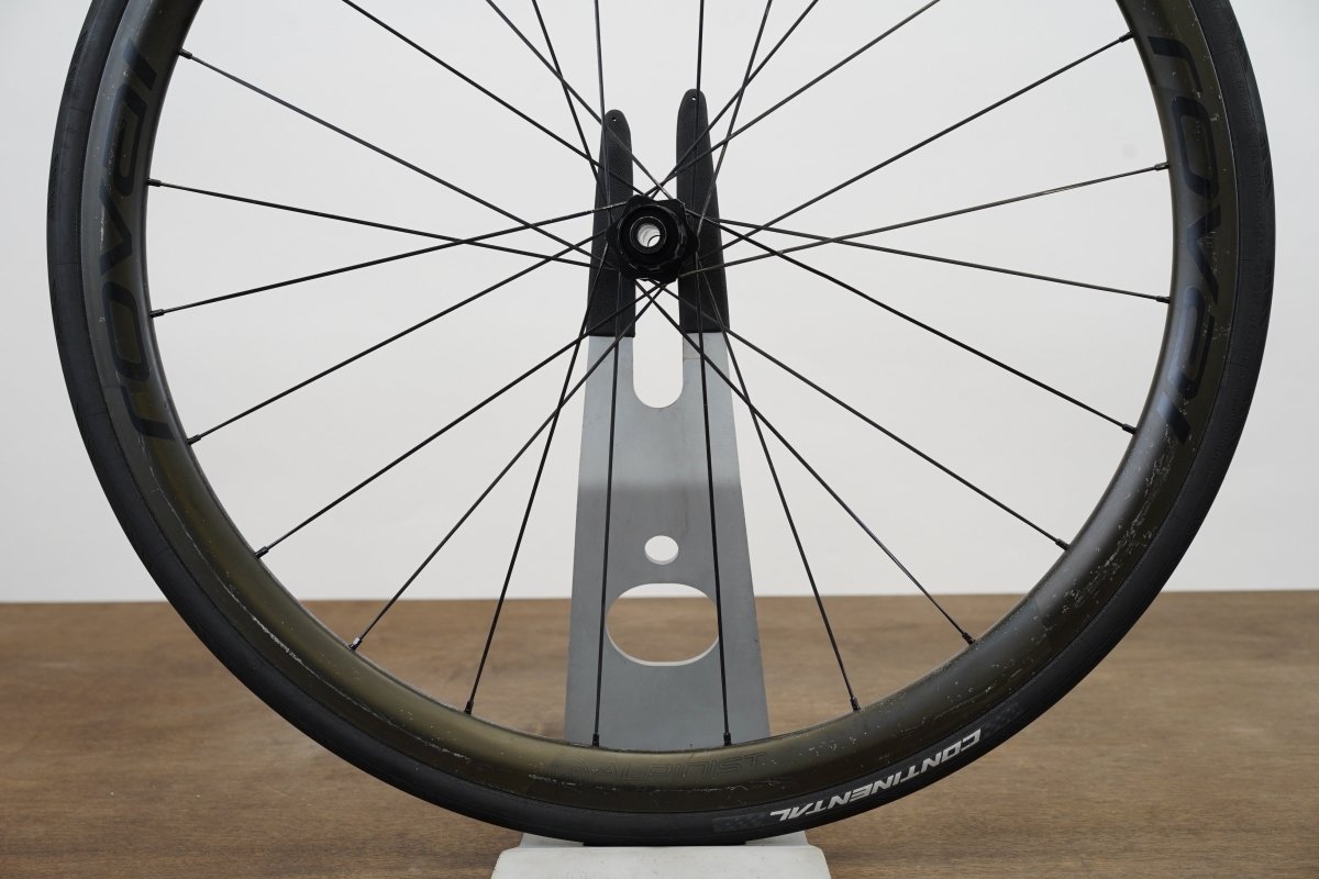 Roval Alpinist CL Carbon Tubeless Disc Brake Wheelset Shimano/SRAM 11 Speed