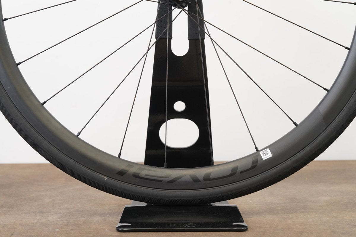 Roval Alpinist CL II Carbon Tubeless Disc Brake Wheelset Shimano/SRAM 11 Speed