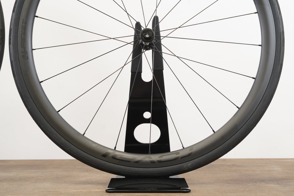 Roval Alpinist CL II Carbon Tubeless Disc Brake Wheelset Shimano/SRAM 11 Speed