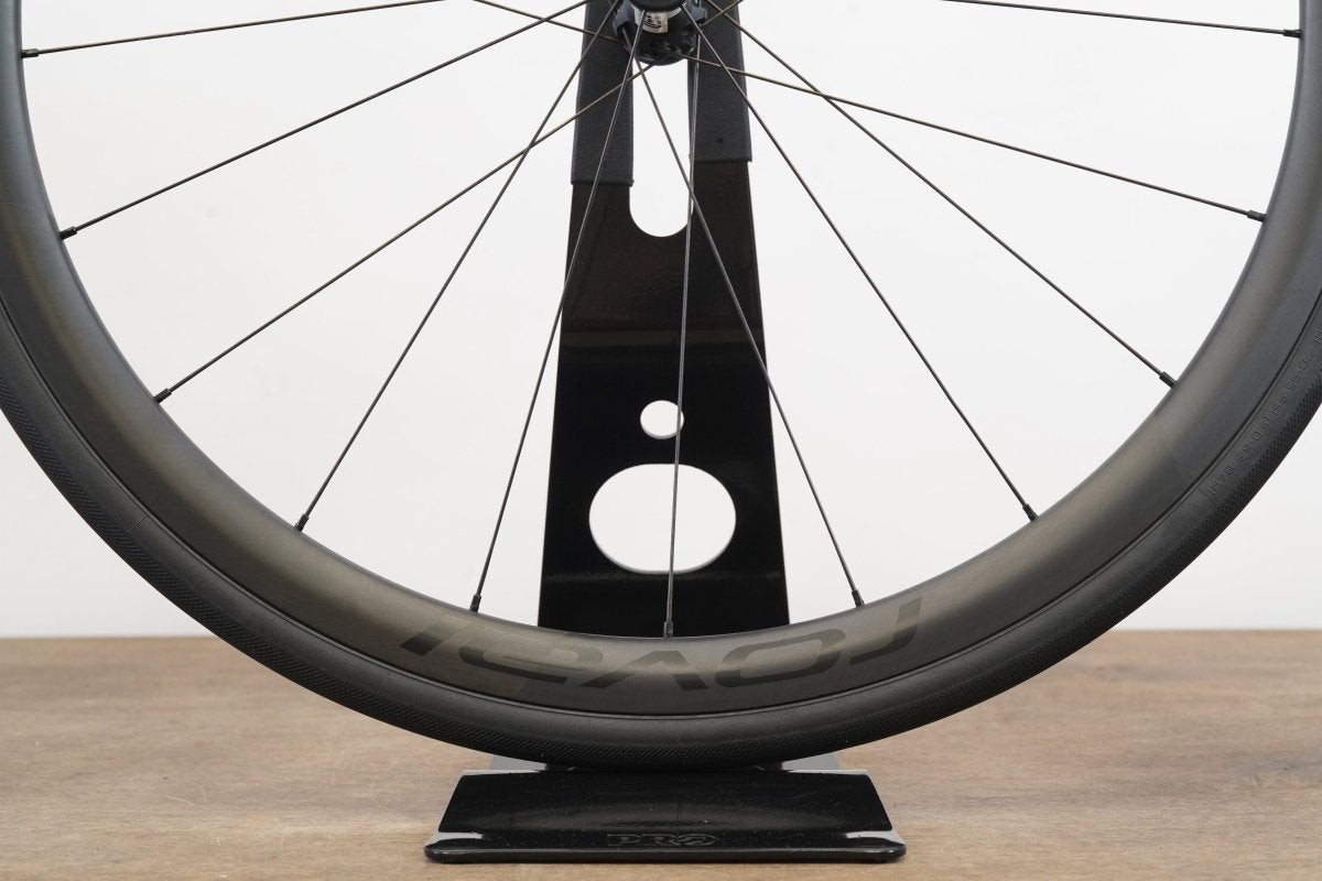 Roval Alpinist CL II Carbon Tubeless Disc Brake Wheelset Shimano/SRAM 11 Speed