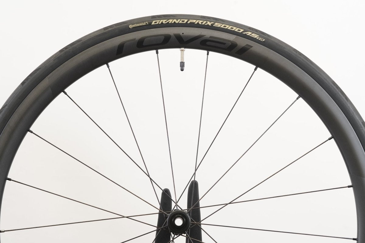 Roval Alpinist CL II Carbon Tubeless Disc Brake Wheelset Shimano/SRAM 11 Speed