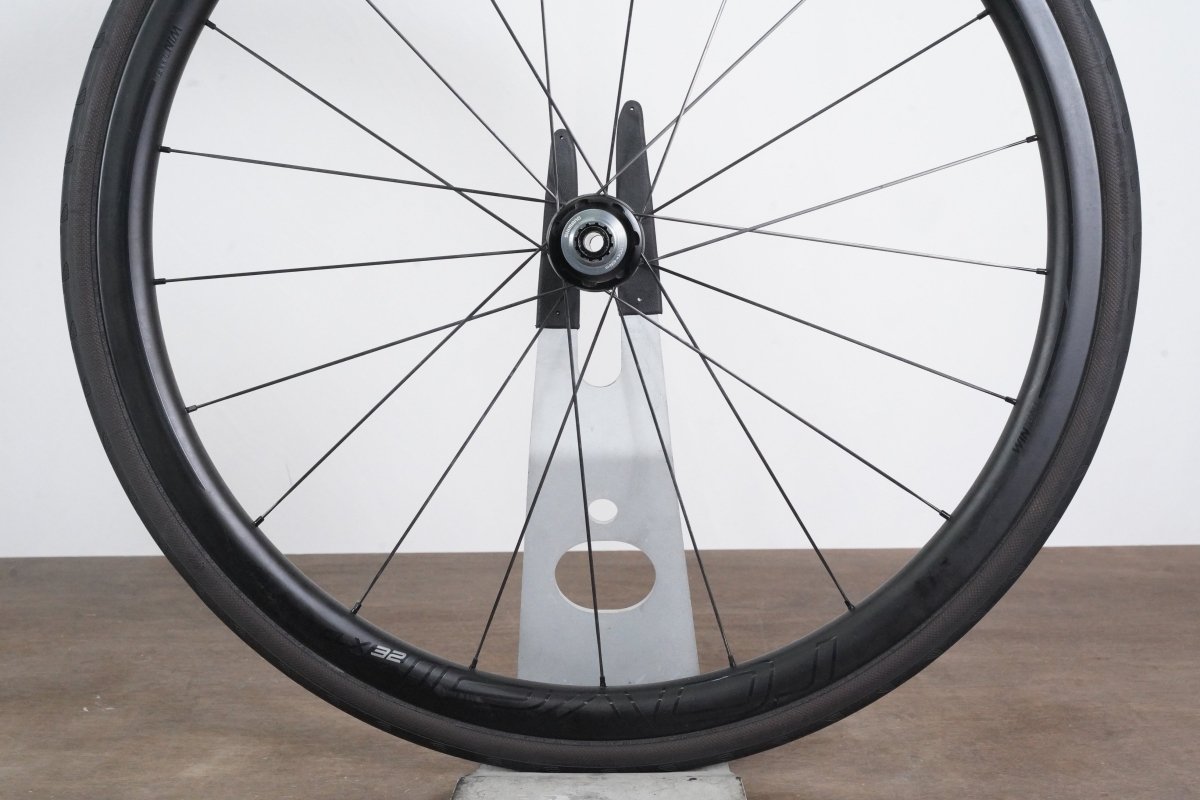Roval CLX 32 Carbon Tubeless Clincher Disc Brake Wheelset Shimano/SRAM 11 Speed
