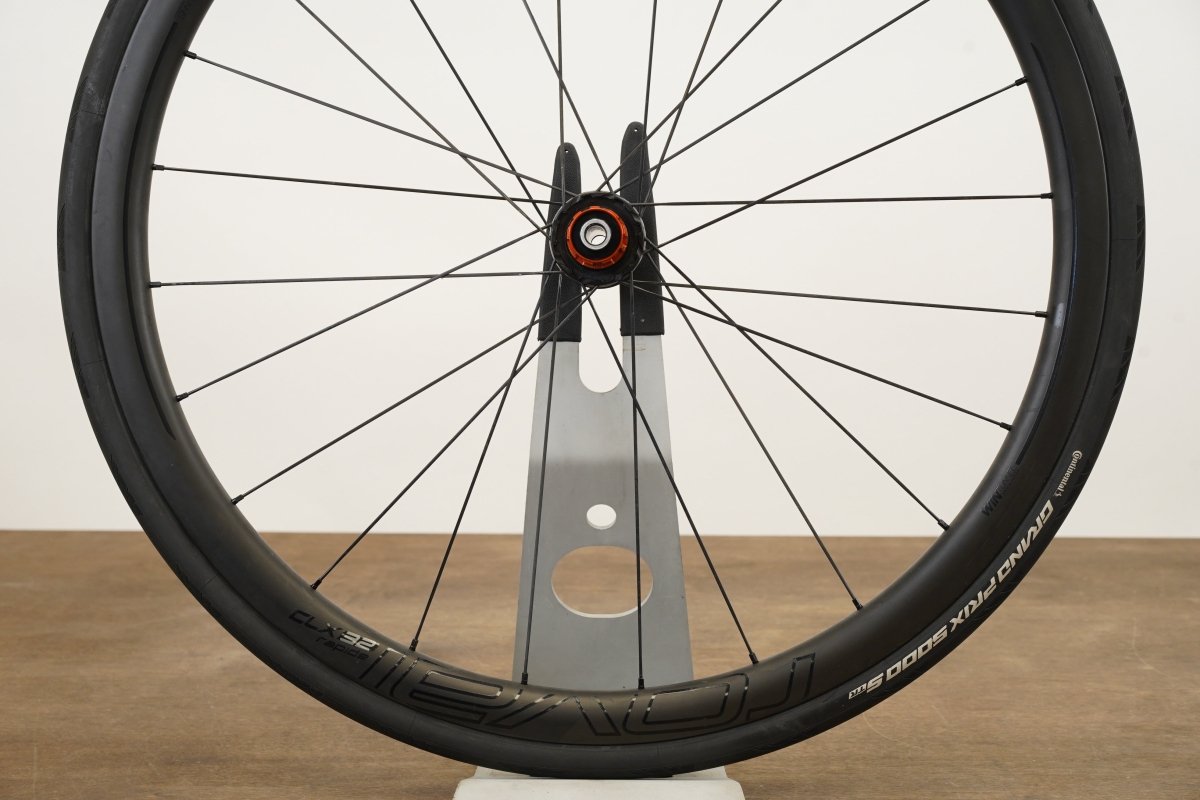 Roval CLX 32 Carbon Tubeless Clincher Disc Brake Wheelset Shimano/SRAM 11 Speed