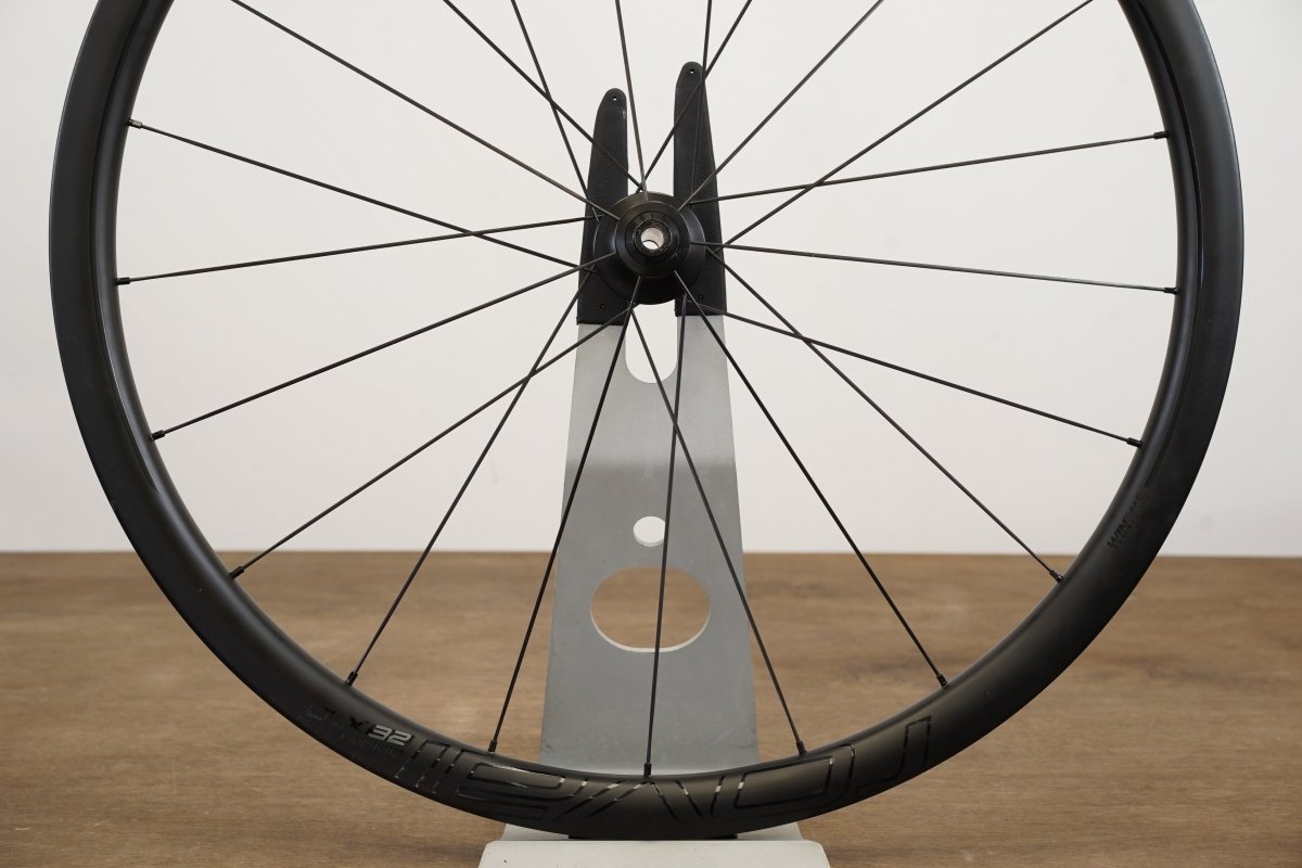 Roval CLX 32 Carbon Tubeless Clincher Disc Brake Wheelset SRAM XDR 12 Speed