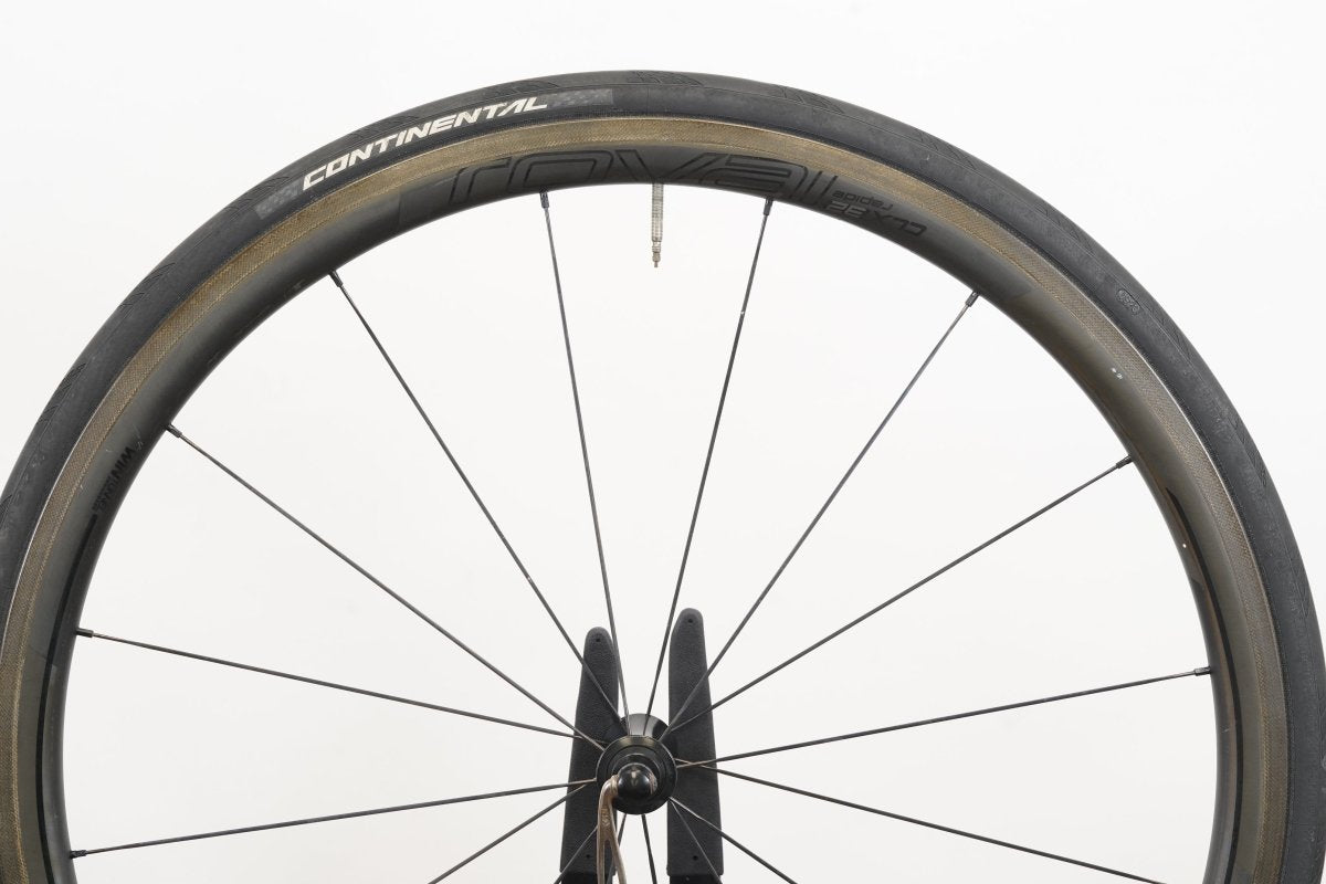 Roval CLX 32 Carbon Tubeless Clincher Rim Brake Wheelset Shimano/SRAM 11 Speed