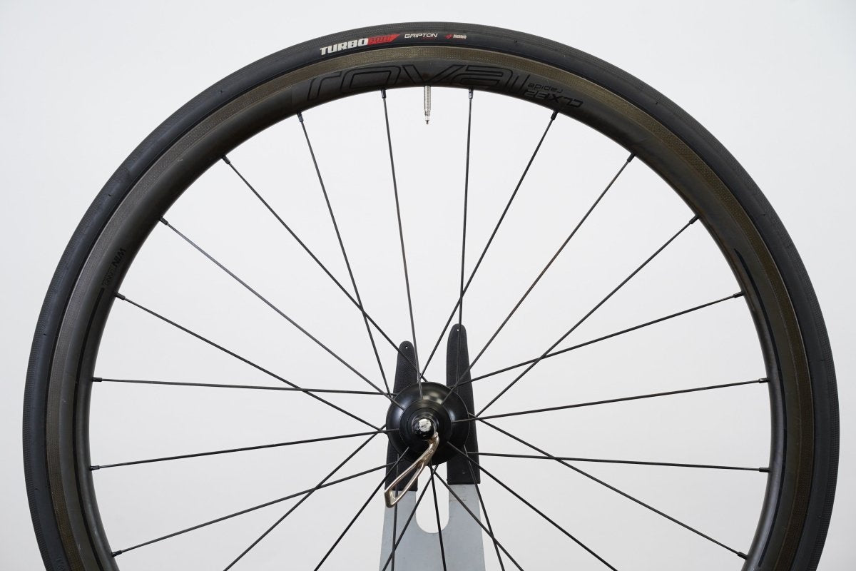 Roval CLX 32 Carbon Tubeless Clincher Rim Brake Wheelset Shimano/SRAM 11 Speed