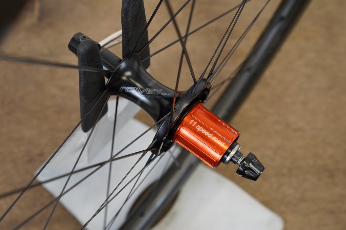 Roval CLX 32 Carbon Tubeless Clincher Rim Brake Wheelset Shimano/SRAM 11 Speed