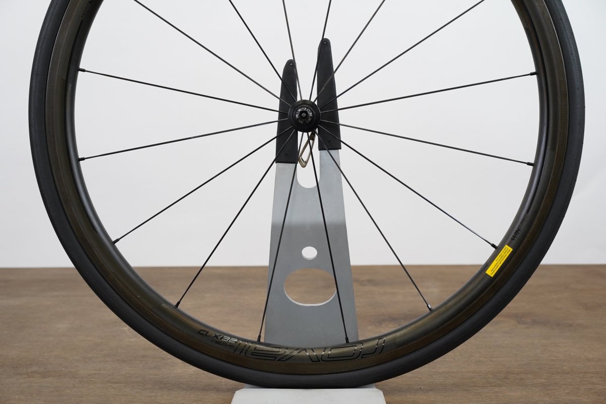 Roval CLX 32 Carbon Tubeless Clincher Rim Brake Wheelset Shimano/SRAM 11 Speed