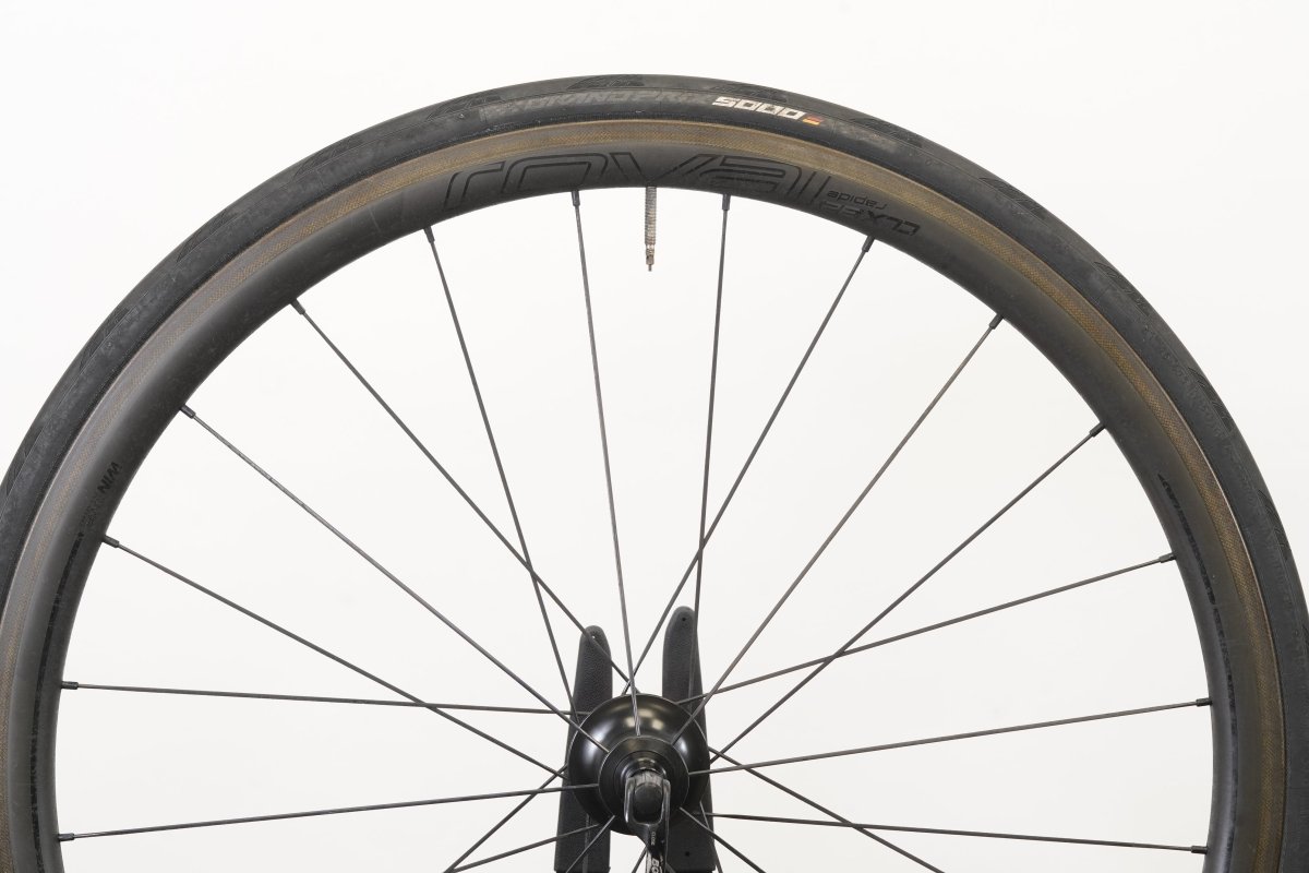 Roval CLX 32 Carbon Tubeless Clincher Rim Brake Wheelset Shimano/SRAM 11 Speed