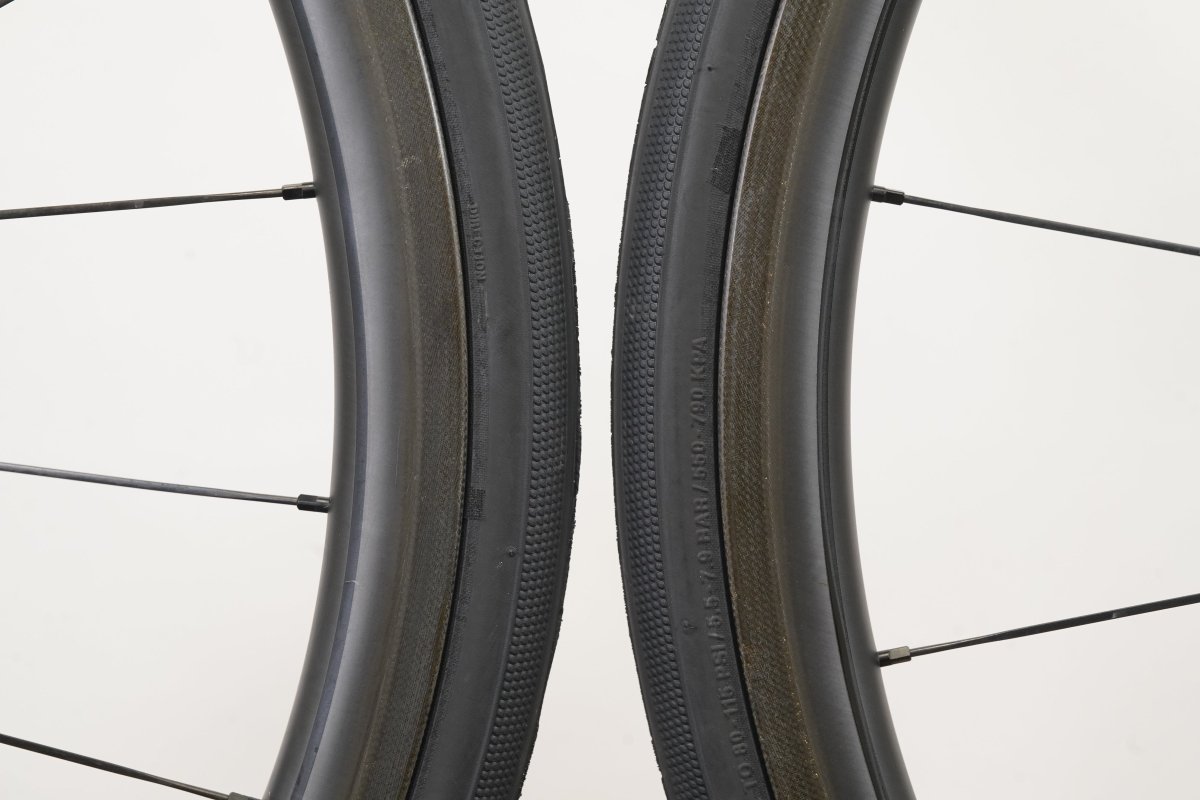 Roval CLX 32 Carbon Tubeless Clincher Rim Brake Wheelset Shimano/SRAM 11 Speed