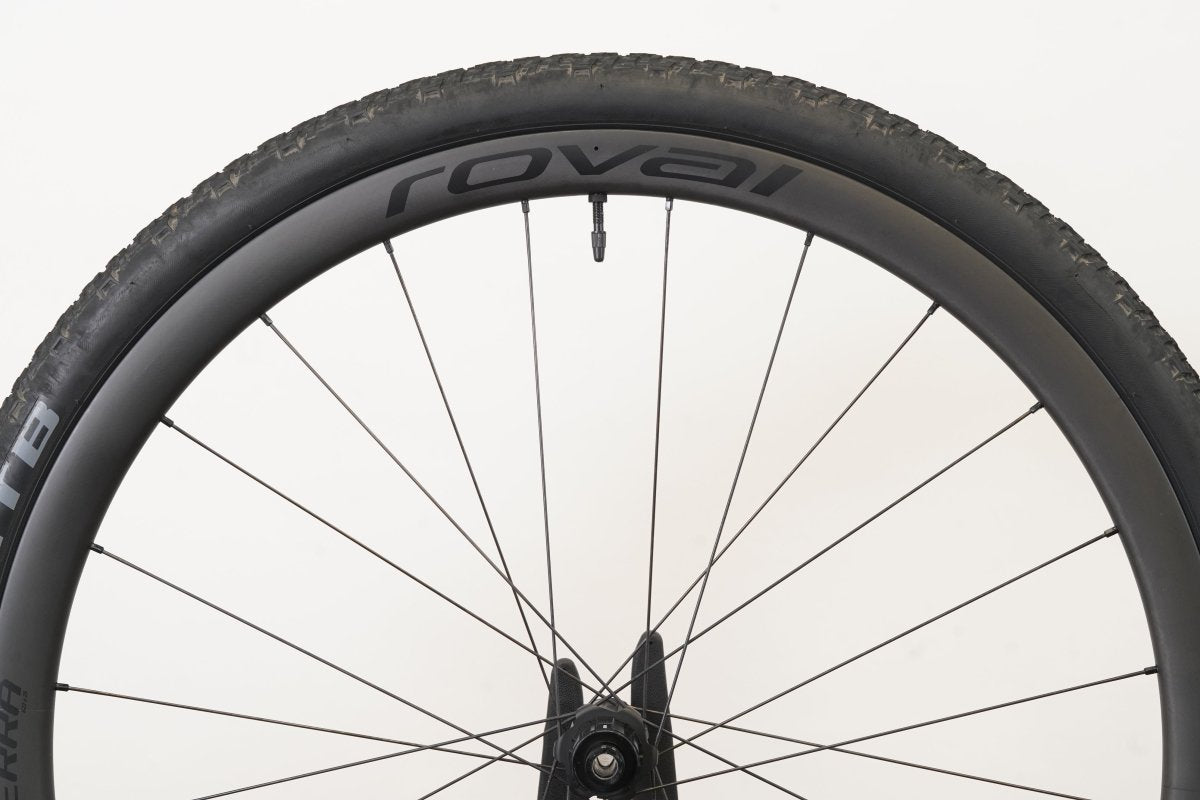 Roval Terra CL Carbon Tubeless Clincher Disc Brake Wheelset Shimano/SRAM 11 Speed