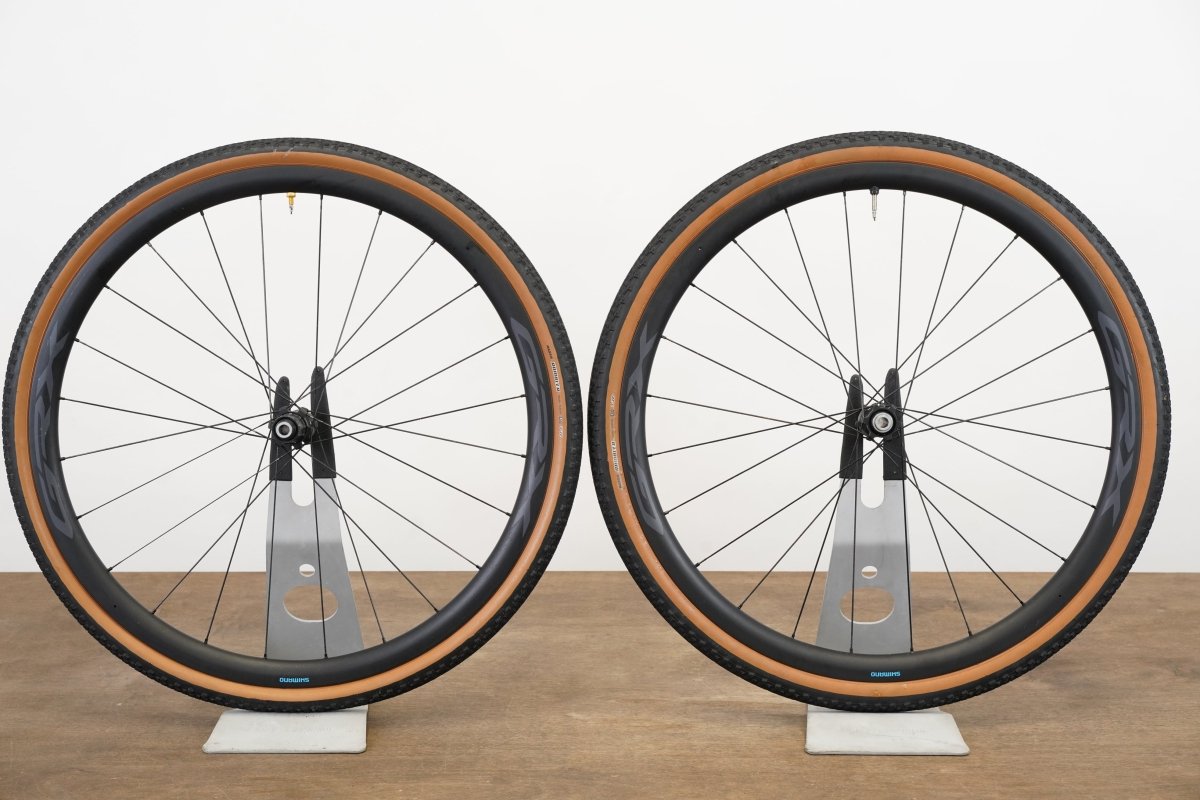 Shimano GRX WH-RX870 Tubeless Clincher Carbon Disc Brake Wheelset 11 Speed