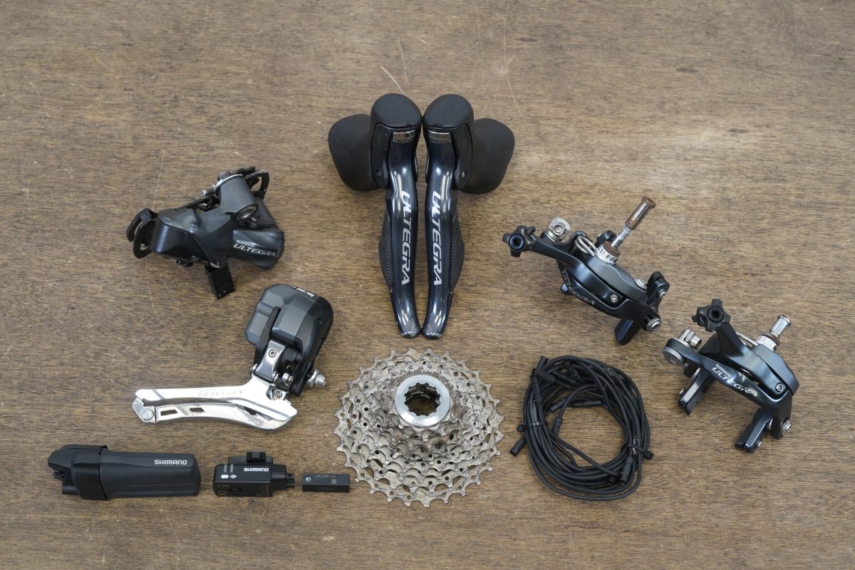 Shimano Ultegra 6770 Di2 10 Speed Electronic Rim Brake Road