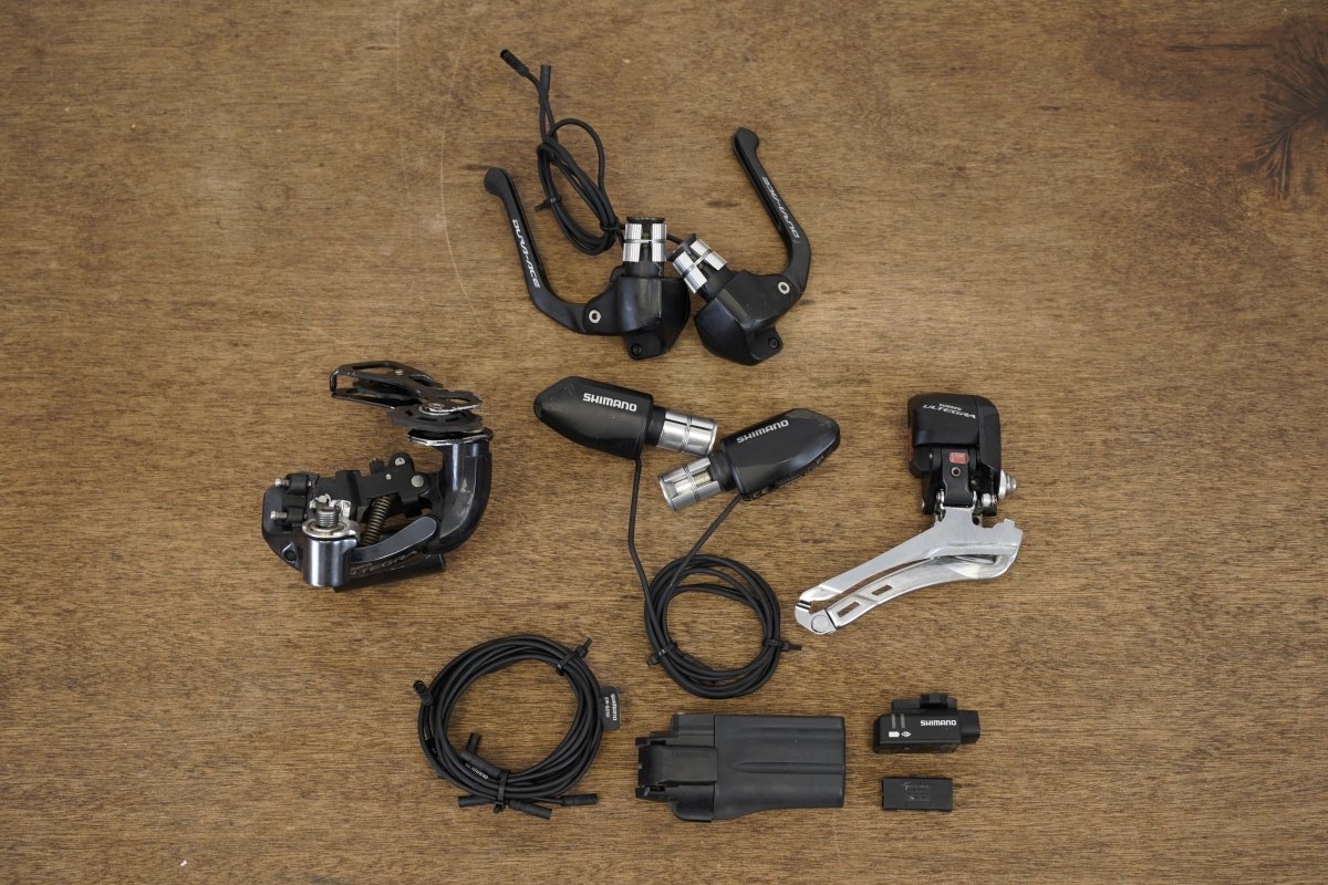 Shimano Ultegra 6870 Di2 11 Speed Electronic Rim Brake TT