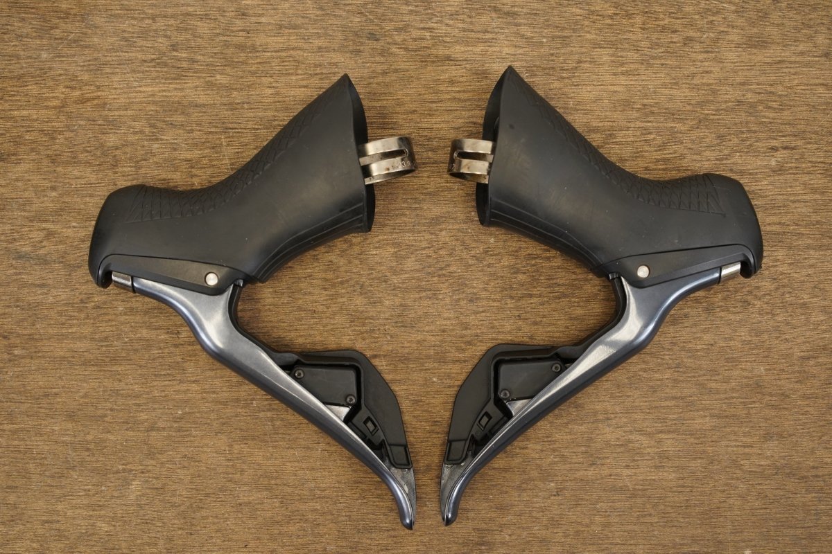 Shimano Ultegra R8050 Di2 11 Speed Electronic Direct Mount Rim Road Groupset 8050