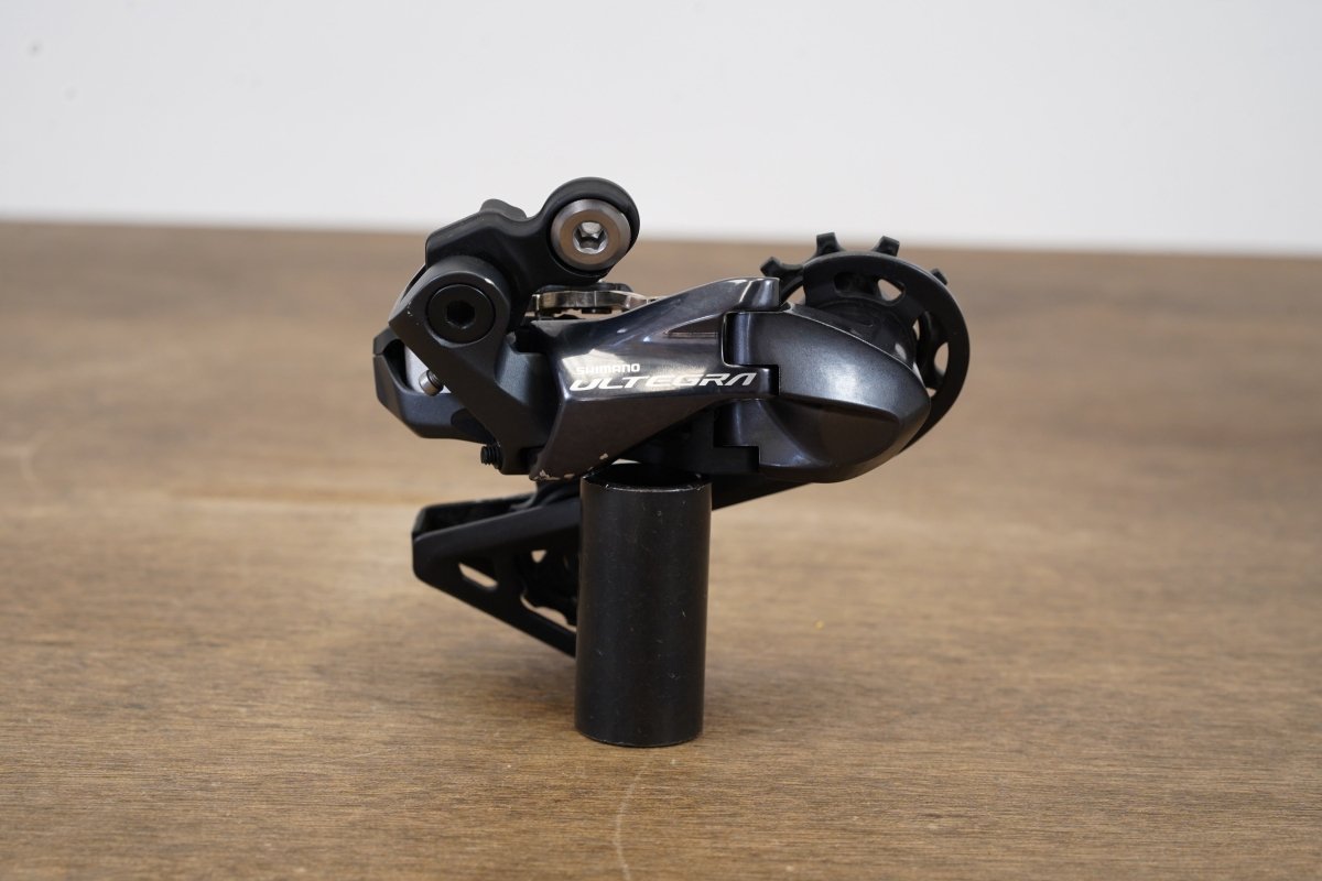 Shimano Ultegra R8050 Di2 11 Speed Electronic Direct Mount Rim Road Groupset 8050
