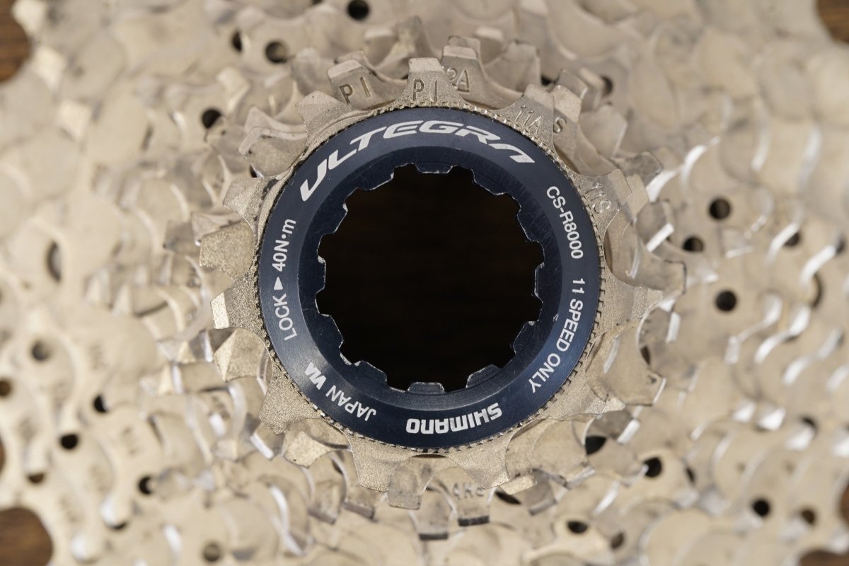 Shimano Ultegra R8050 Di2 11 Speed Electronic Direct Mount Rim Road Groupset 8050