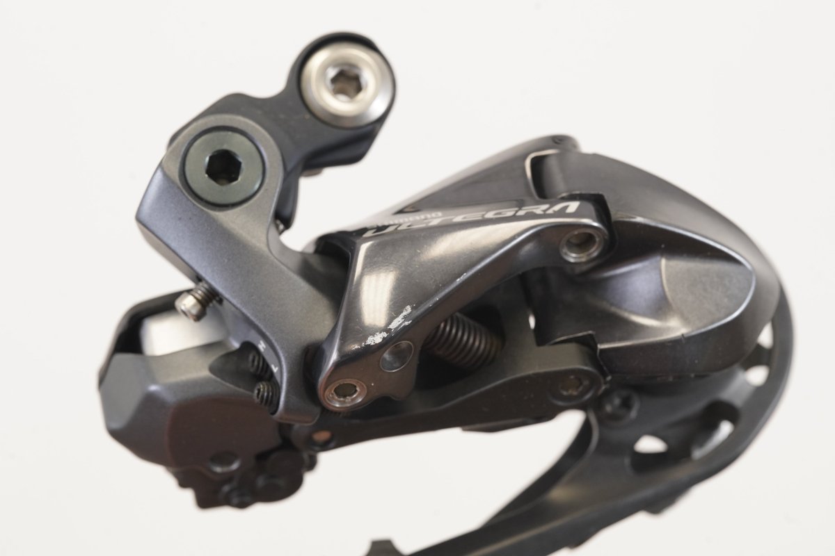 Shimano Ultegra R8050 Di2 11 Speed Electronic Rim Brake Road Groupset 8050
