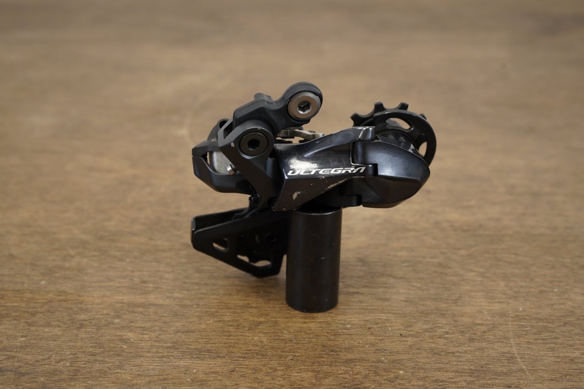 Shimano Ultegra R8050 Di2 11 Speed Electronic Rim Brake Road Groupset 8050