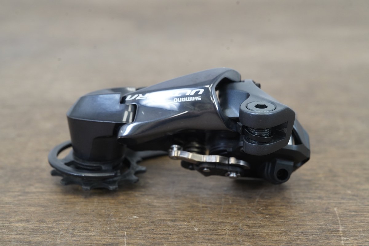 Shimano Ultegra R8070 Di2 11 Speed Electronic Hydraulic Disc Groupset 8070