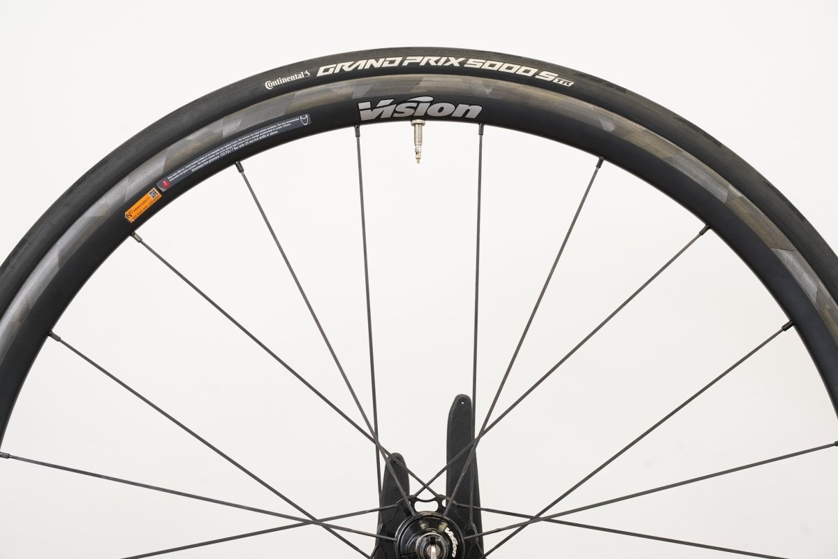 Vision KOM Carbon Tubeless Clincher Rim Brake Wheelset Shimano/SRAM 11 Speed