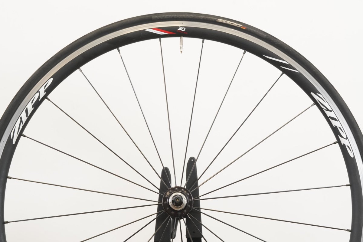 Zipp 30 Course Chris King R45 Alloy Clincher Rim Brake Wheelset 11 Speed