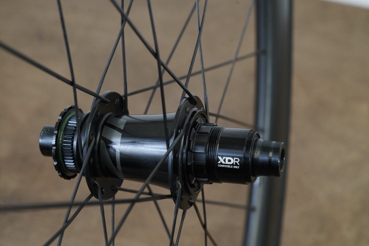 Zipp 303 S 76/176 Carbon Tubeless Clincher Disc Wheelset SRAM XDR 12 Speed 303S