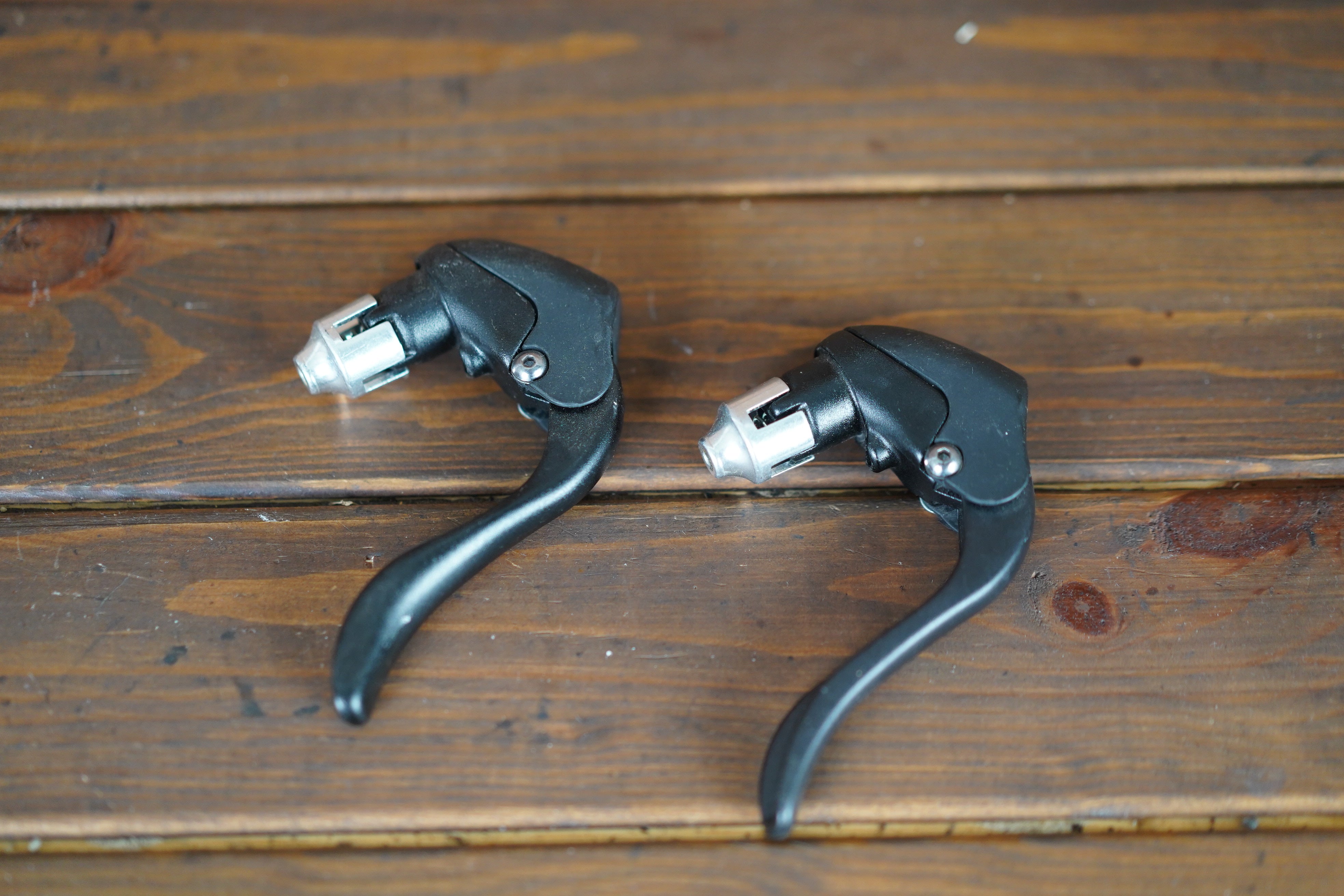 Triathlon sales brake levers