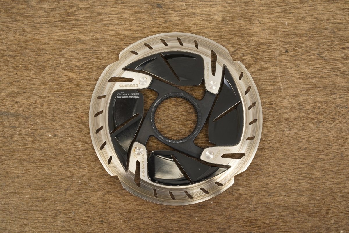 (1) 140mm Shimano Dura-Ace SM-RT900-SS Center Lock Disc Brake Rotor