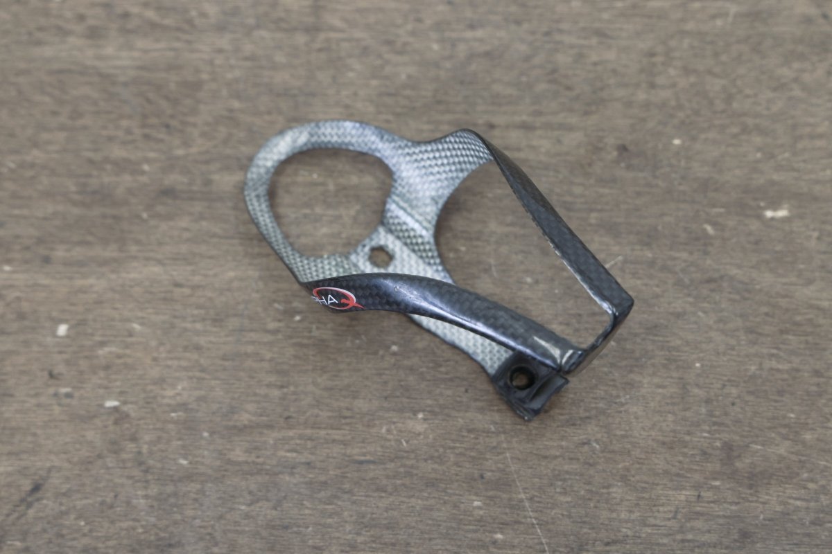 (1) Alpha Q Carbon Water Bottle Cage 20g