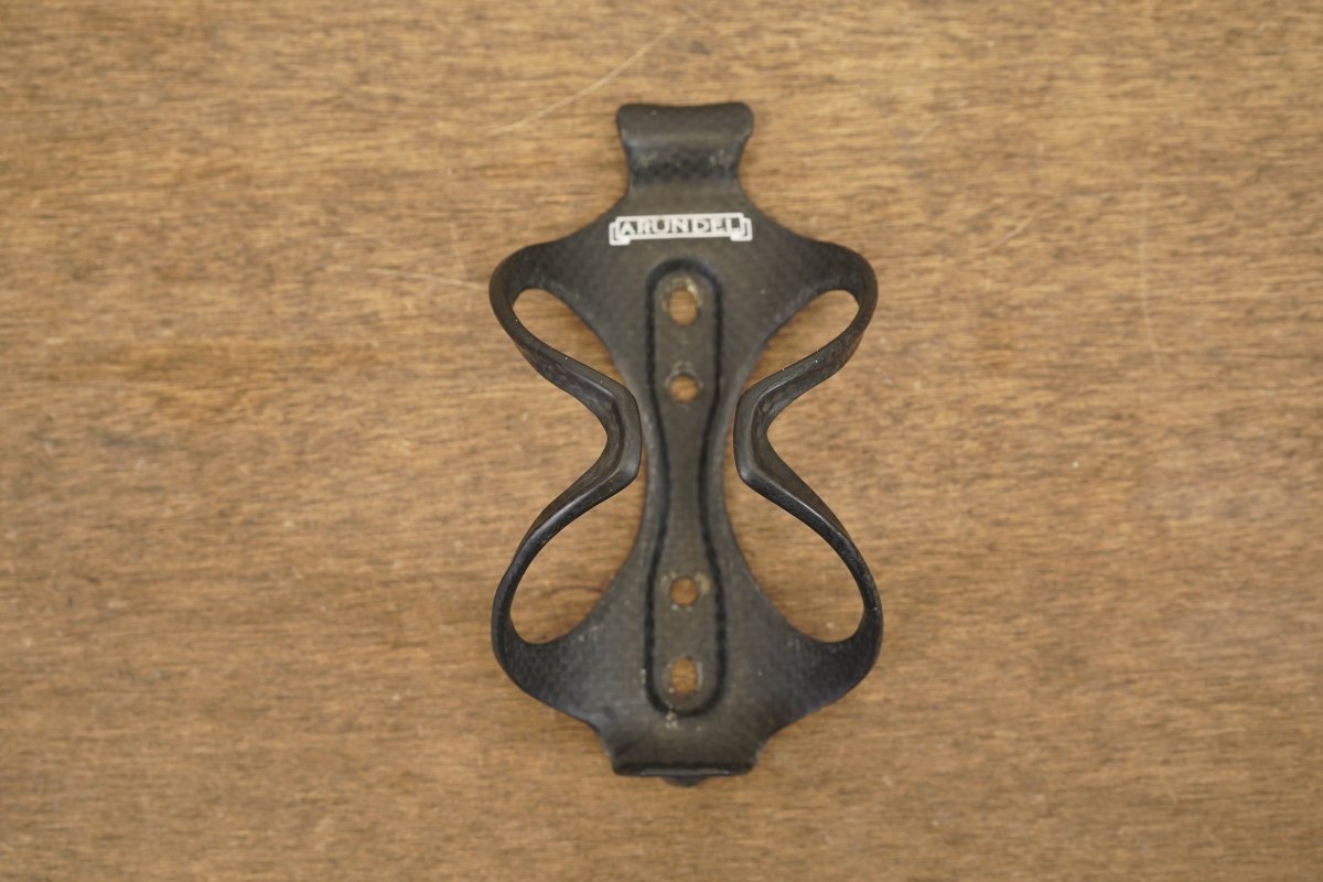 (1) Arundel Mandible Carbon Water Bottle Cage 26g