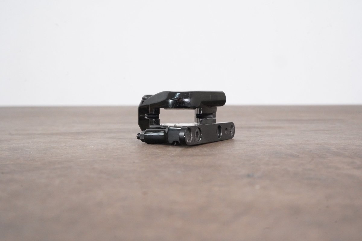(1) Shimano Dura-Ace BR-R9170 Hydraulic Flat Mount Disc Brake Caliper 9170