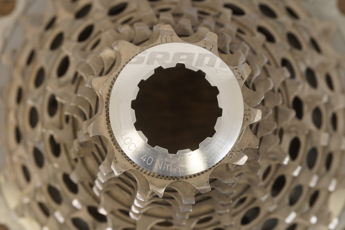 11-32T SRAM Red 22 XG-1190 11 Speed Road Cassette 193g