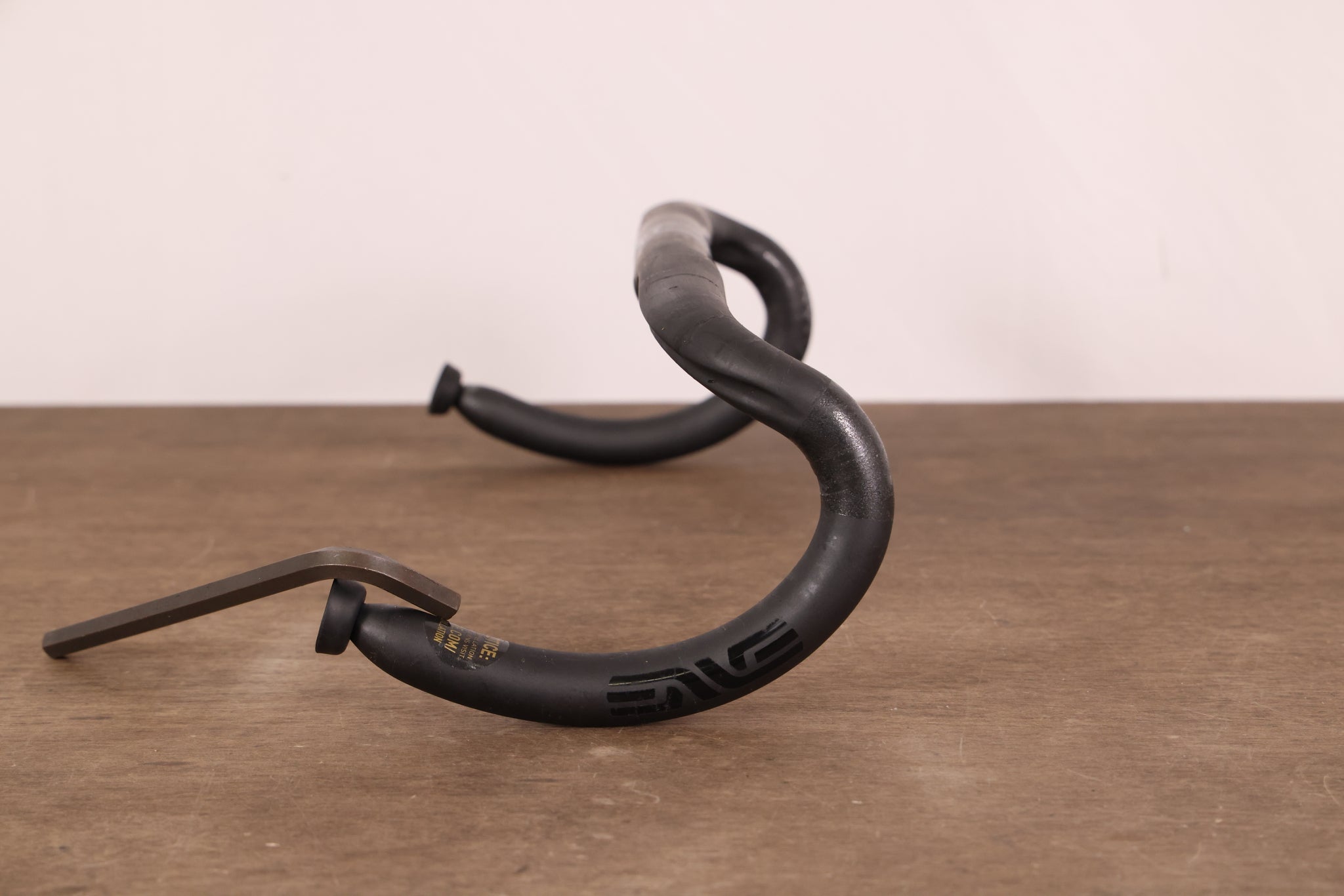 42cm ENVE Carbon Compact Road Handlebar 31.8mm – Elevate Cycling