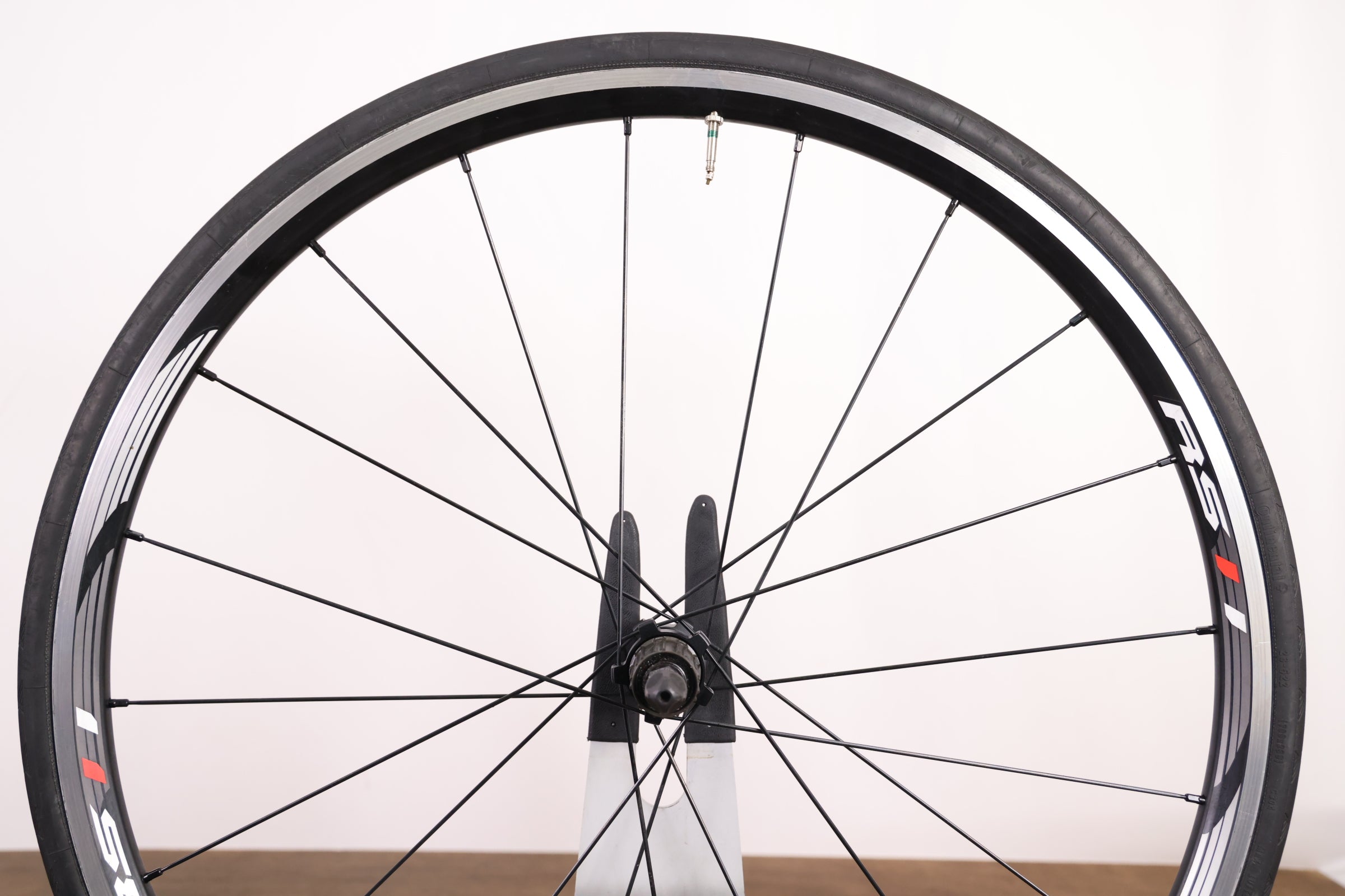 Shimano WH-RS11 Alloy Clincher Rim Brake Wheelset Shimano/SRAM 11