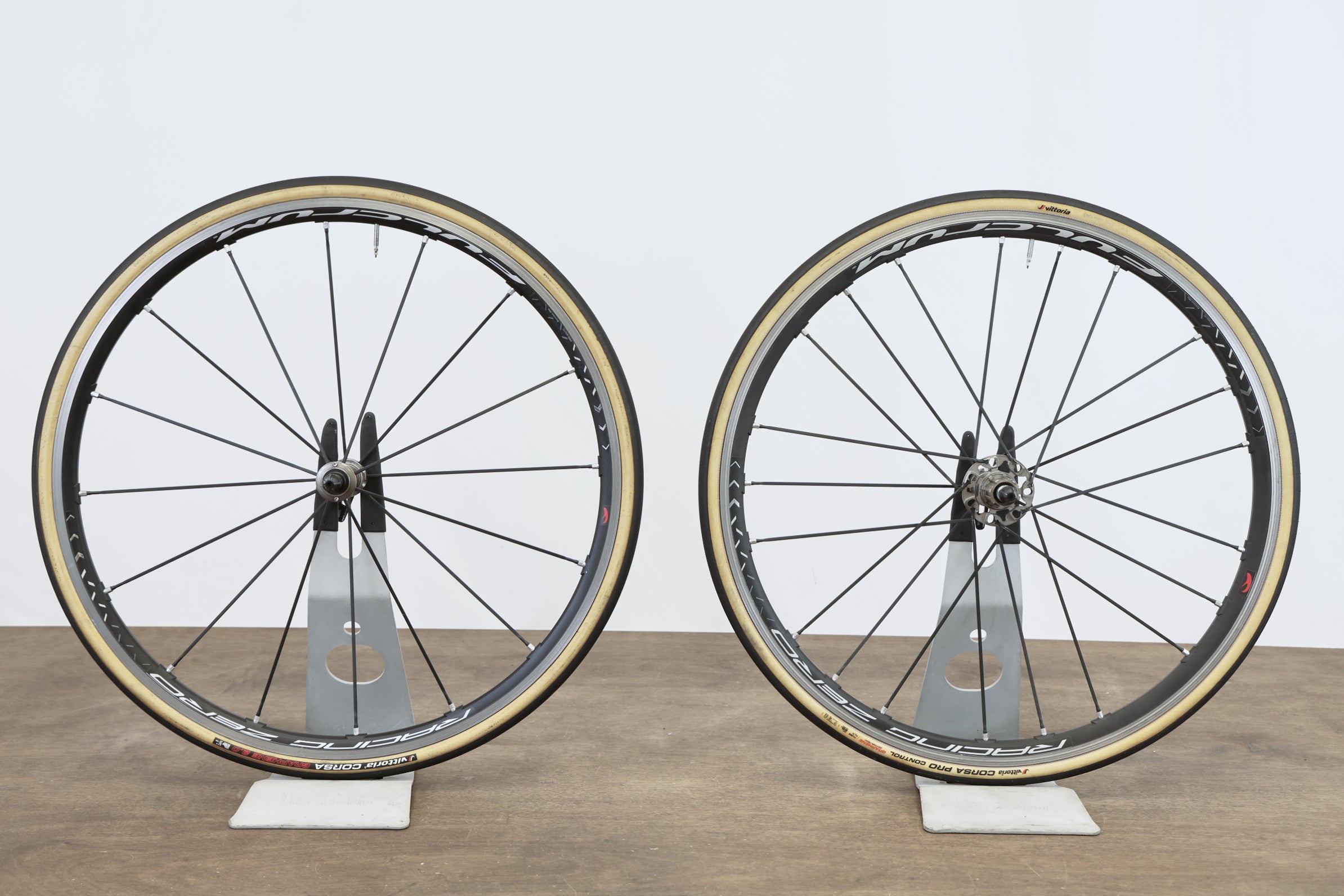 Fulcrum Racing Zero 完組ホイール Fulcrum Racing Zero Alloy Clincher Rim Brake Wheelset Campagnolo