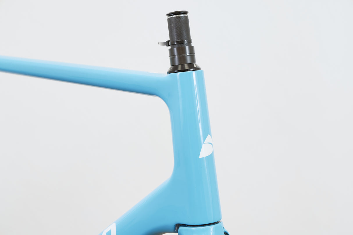 61cm Factor O2 Carbon Disc Brake Road Frameset