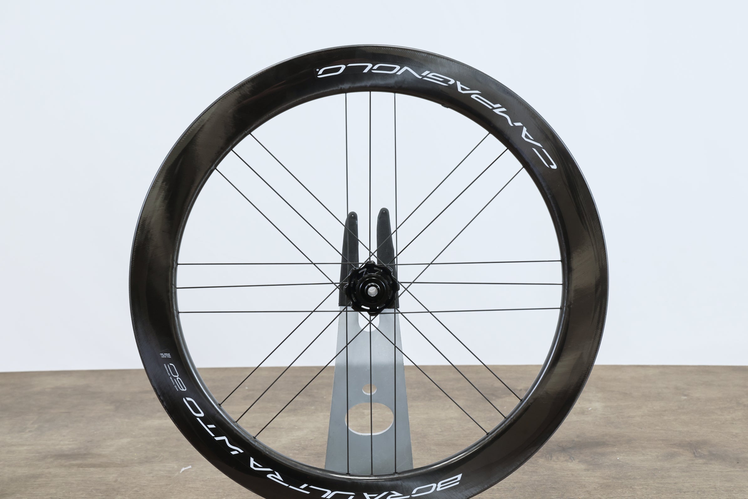 FRONT Campagnolo Bora Ultra WTO 60 Carbon Tubeless Clincher Disc