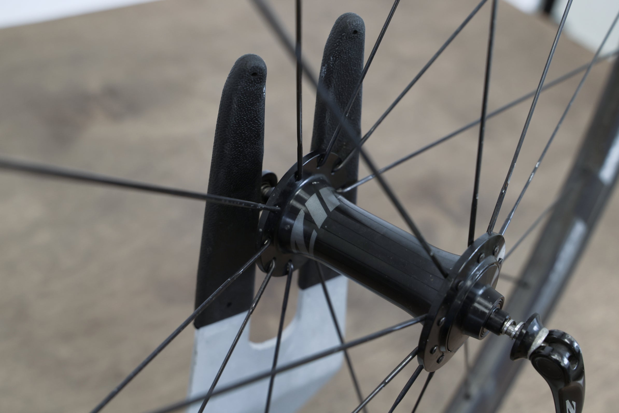 Zipp 302 Carbon Clincher Rim Brake Wheelset Shimano/SRAM 11 Speed