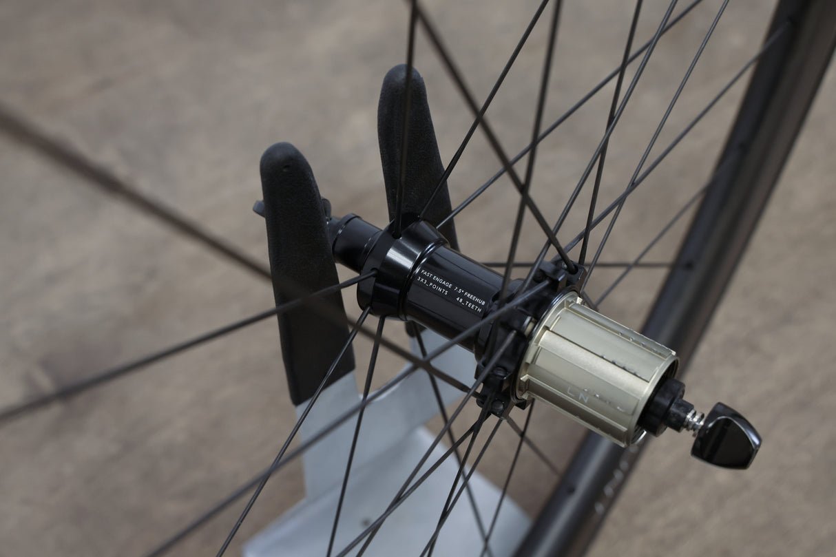 Hunt 50 Carbon Tubeless Clincher Rim Brake Wheelset Shimano/SRAM 11 Speed