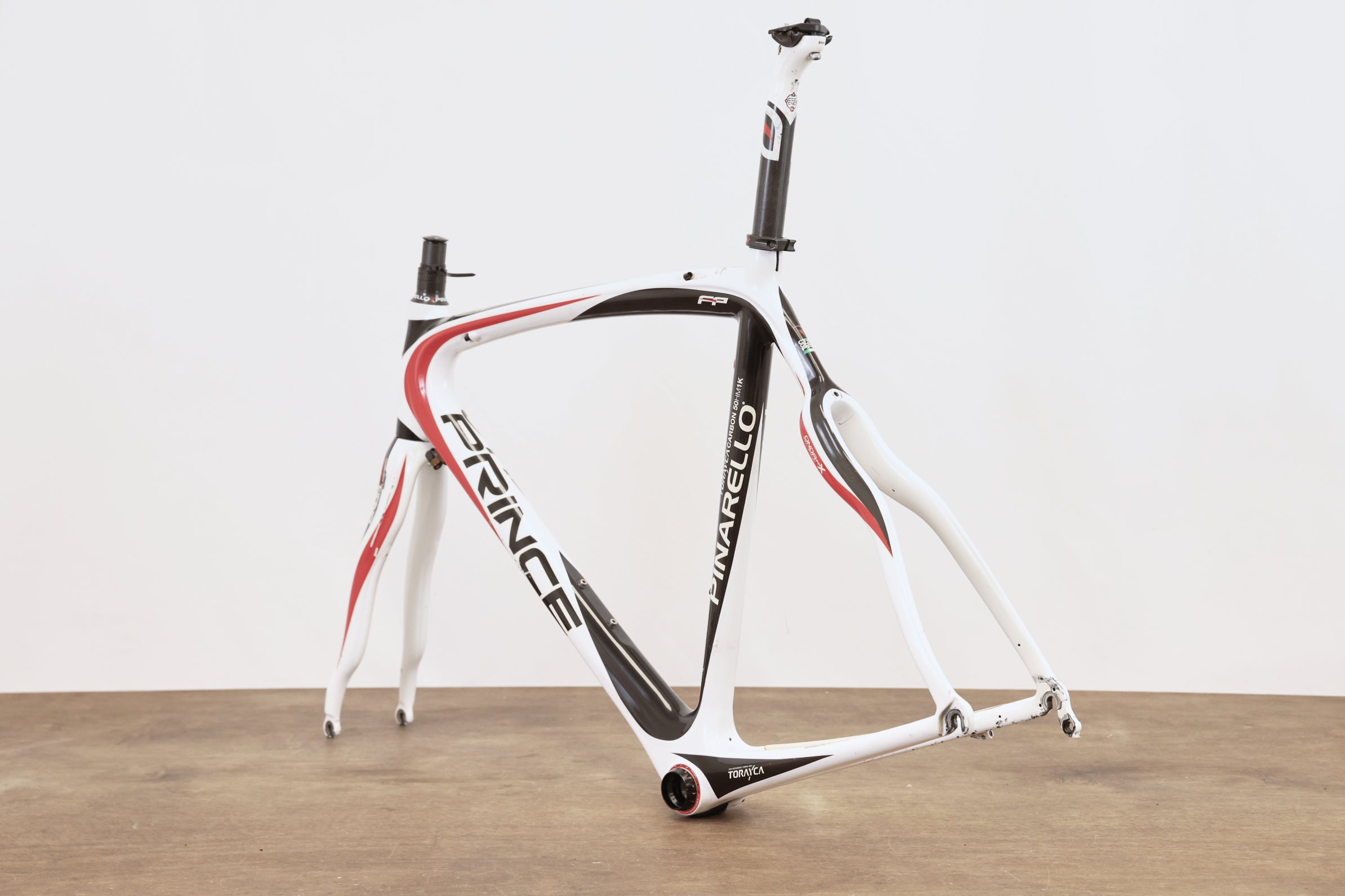 55cm Pinarello Prince FP Carbon Rim Brake Frameset – Elevate Cycling