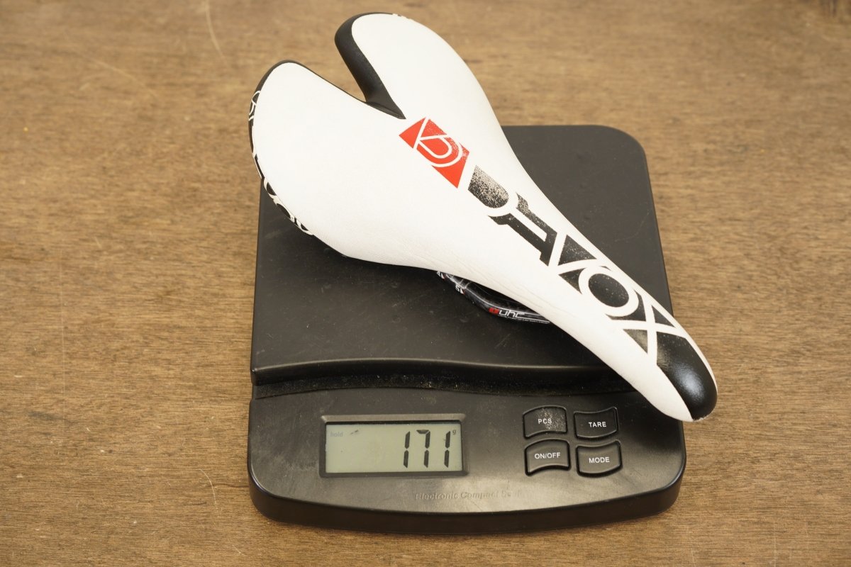 135mm Felt Devox Carbon Road Saddle 171g