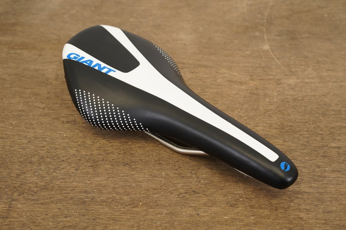 135mm Giant Velo Alloy Rail Road Saddle 348g