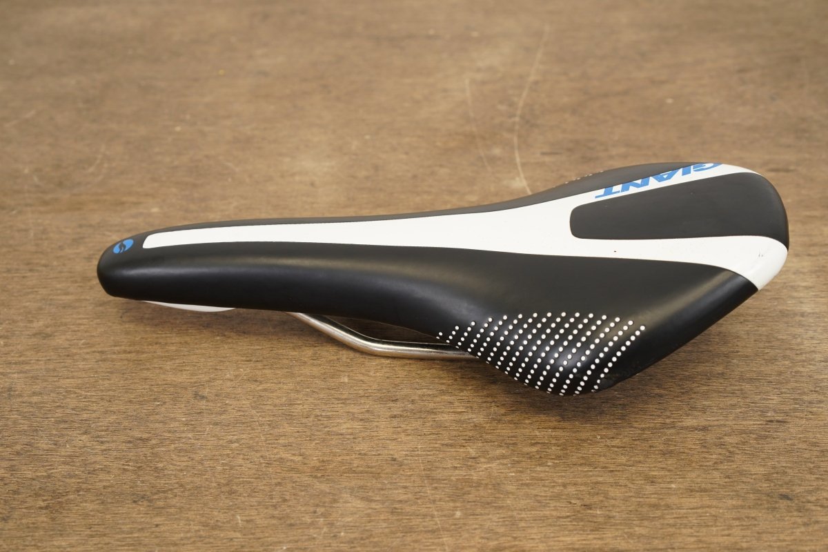 135mm Giant Velo Alloy Rail Road Saddle 348g
