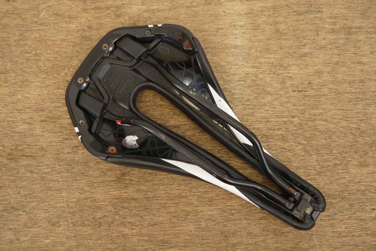 135mm Selle Italia Novus Boost Manganese Superflow Road Bike Saddle 267g