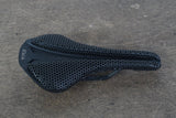 138mm Fizik Antares R1 Versus Evo Adaptive Carbon Rail Road Saddle 177g