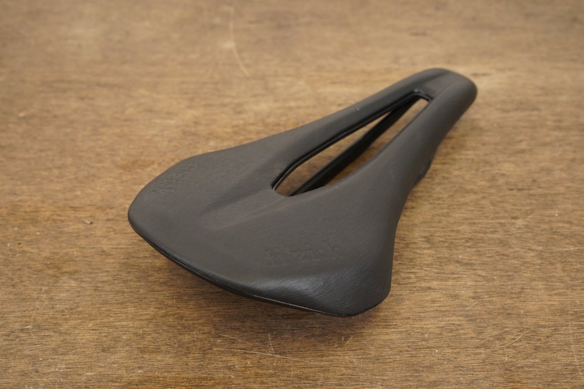 140mm Fizik Argo Vento 00 Carbon Rail Road Saddle 139g